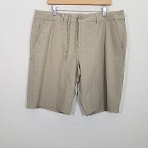 Hang Ten Shorts Size 38